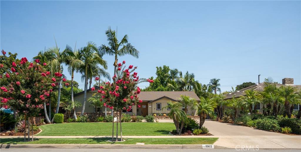 Glendora, CA 91740,1302 Sierra View DR