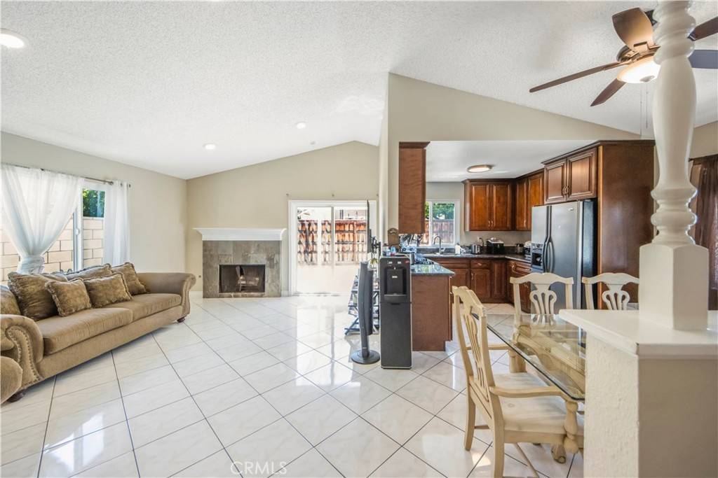 Colton, CA 92324,1399 Coral Tree RD
