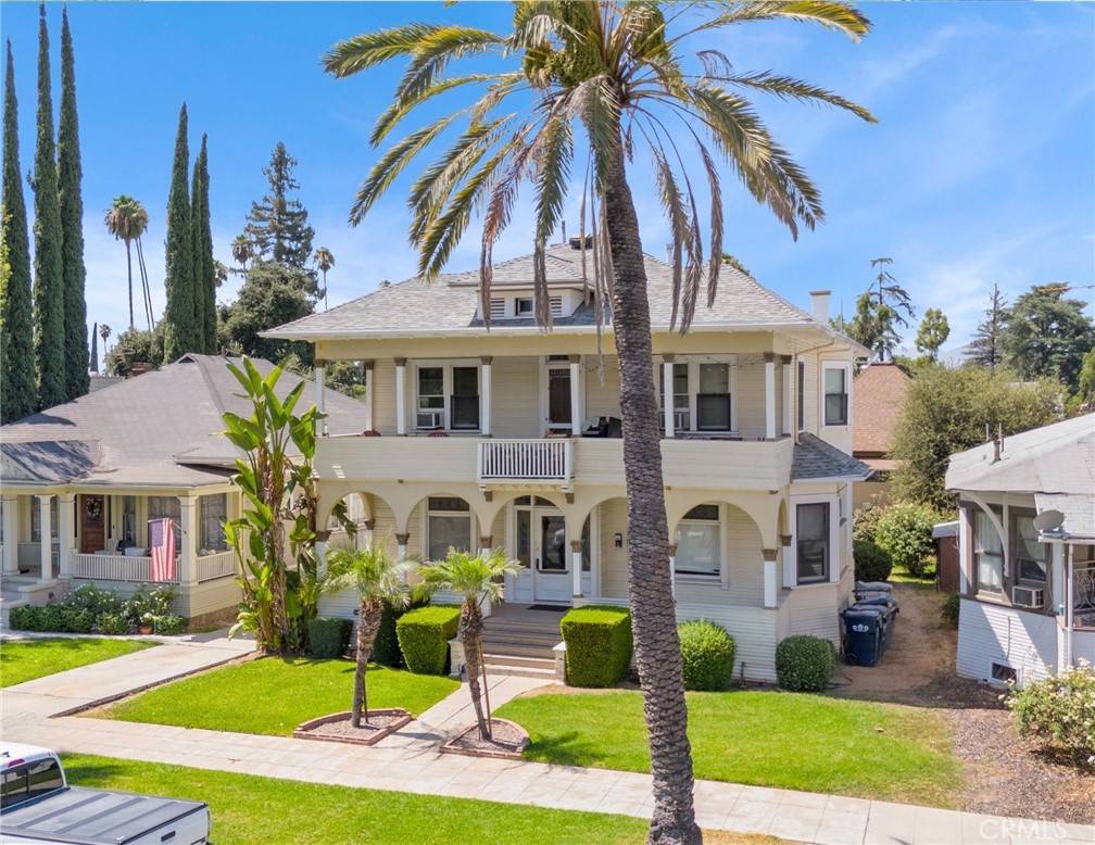 Redlands, CA 92373,108 W Olive AVE