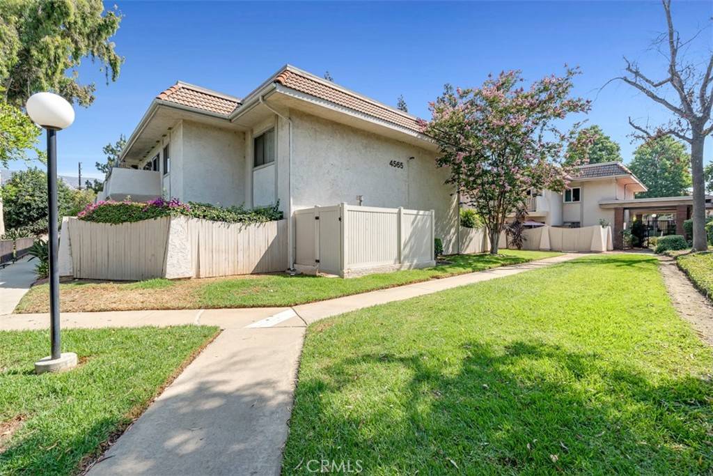 La Verne, CA 91750,4565 Ramona AVE #4