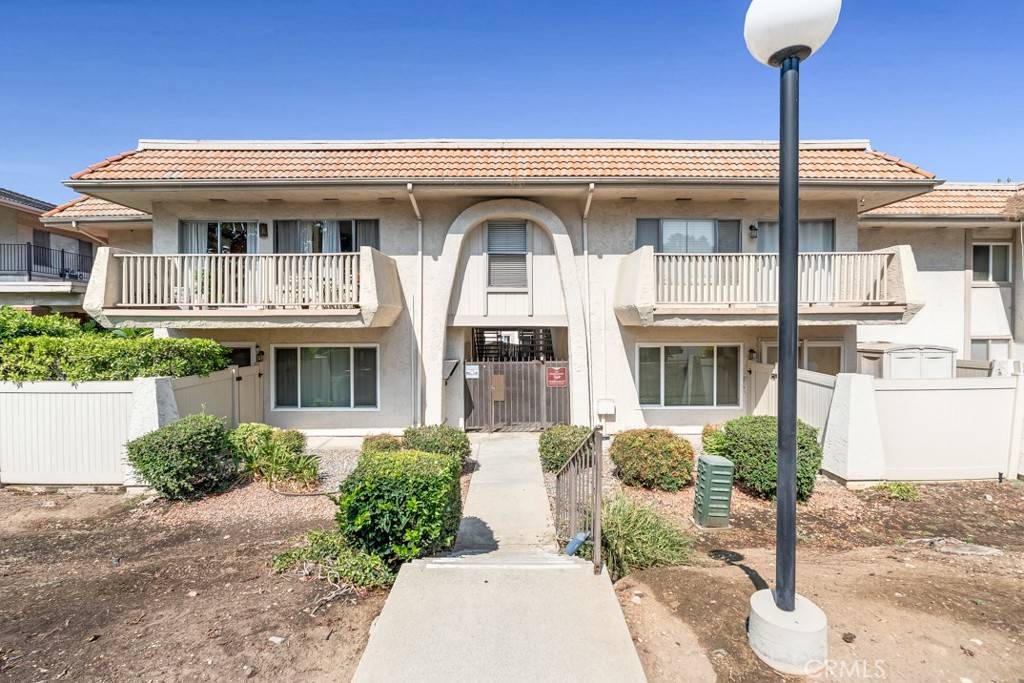 La Verne, CA 91750,4565 Ramona AVE #4