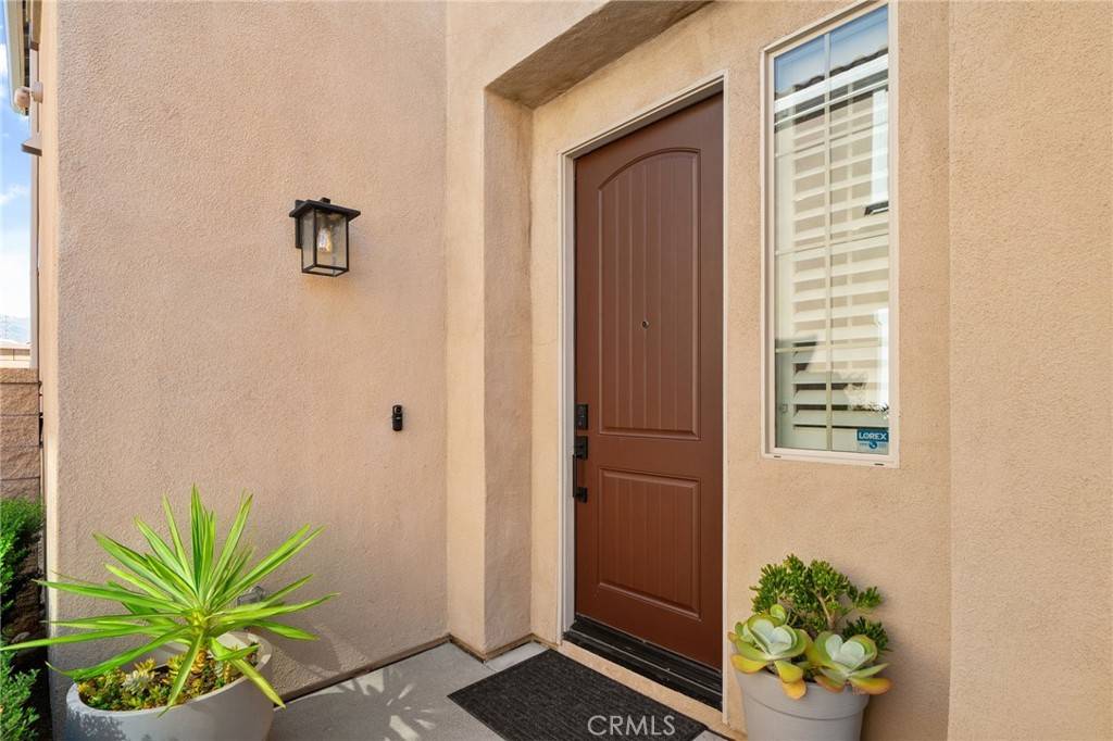Fontana, CA 92336,16076 Pesaro LN