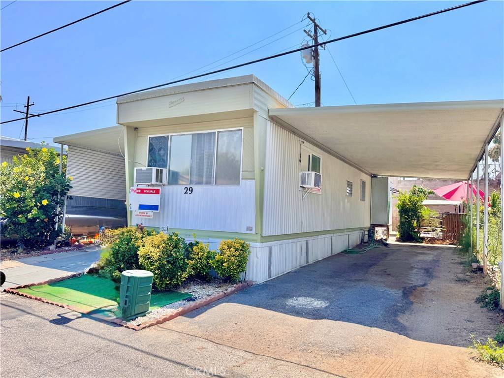 Corona, CA 92882,1203 W Sixth ST