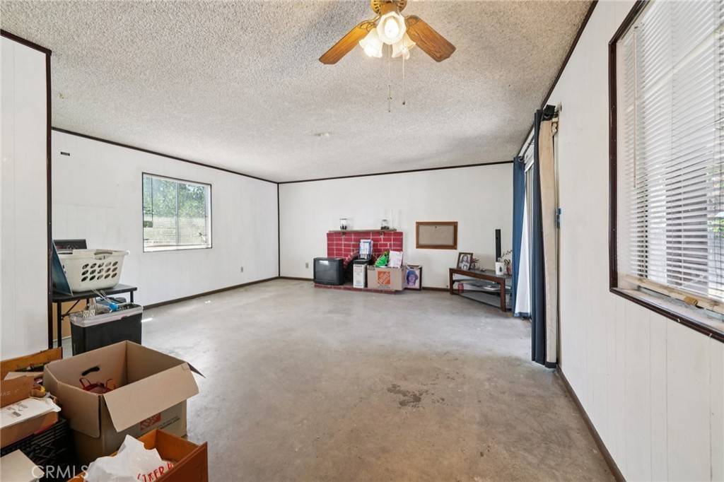 Fontana, CA 92335,18239 Orange WAY