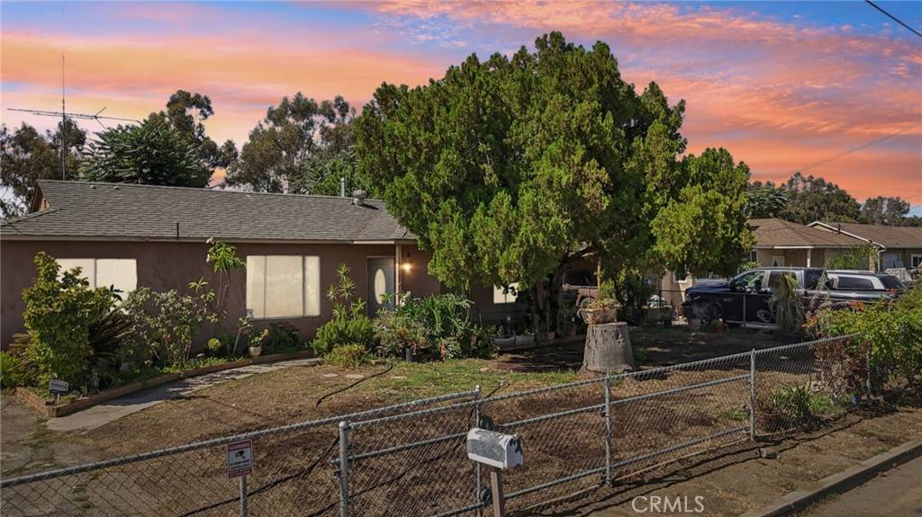 Fontana, CA 92335,18239 Orange WAY