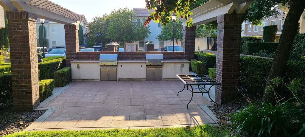 Fontana, CA 92336,15723 Parkhouse DR #59