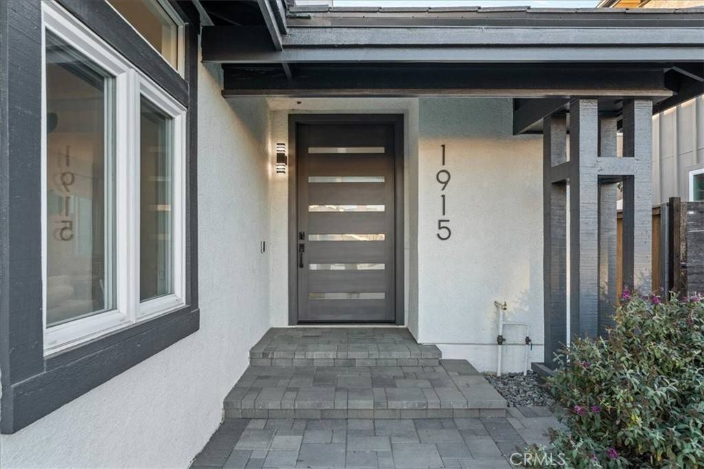 Huntington Beach, CA 92648,1915 Pine St