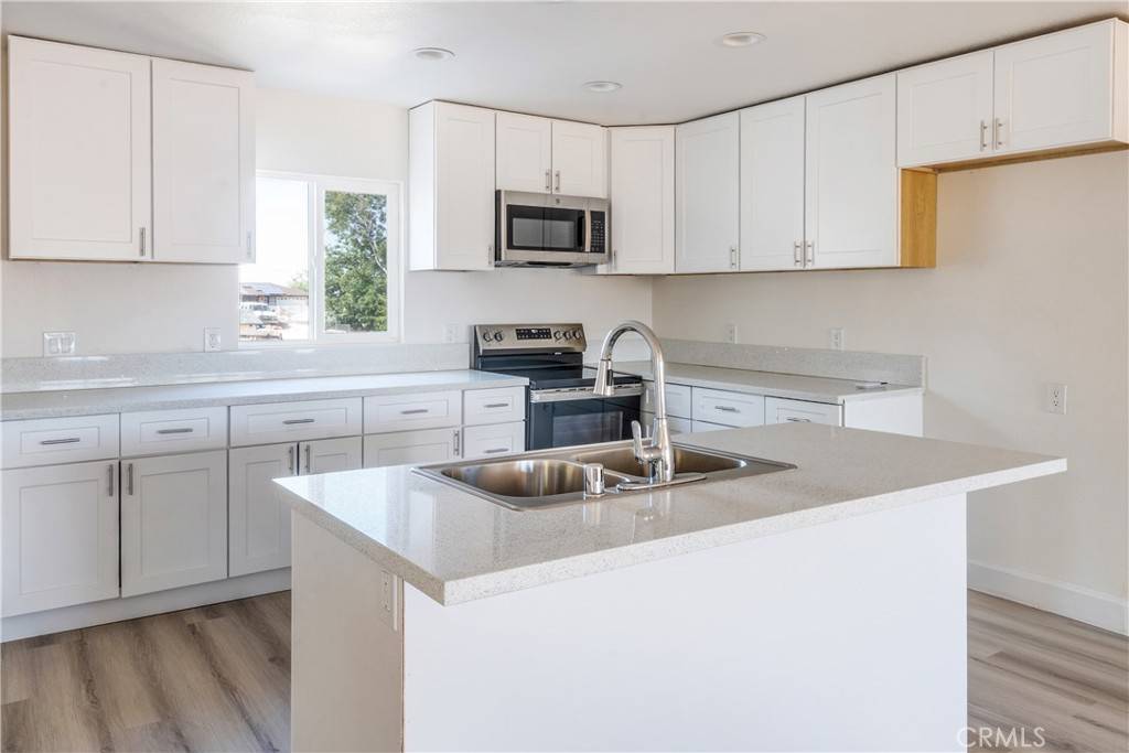 Hesperia, CA 92345,17820 Sycamore ST