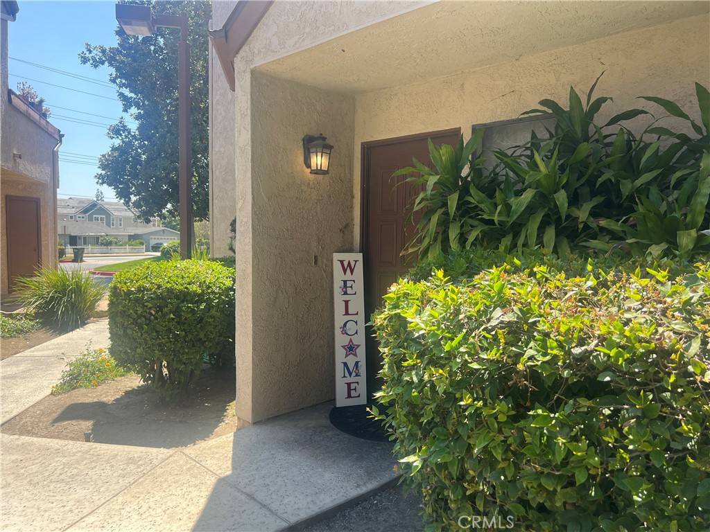 Monrovia, CA 91016,215 E Chestnut AVE #D