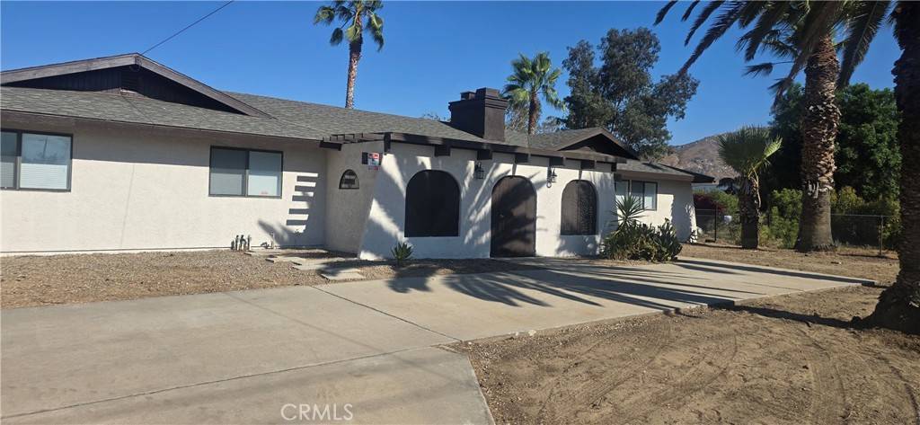 Fontana, CA 92337,10815 Citrus AVE