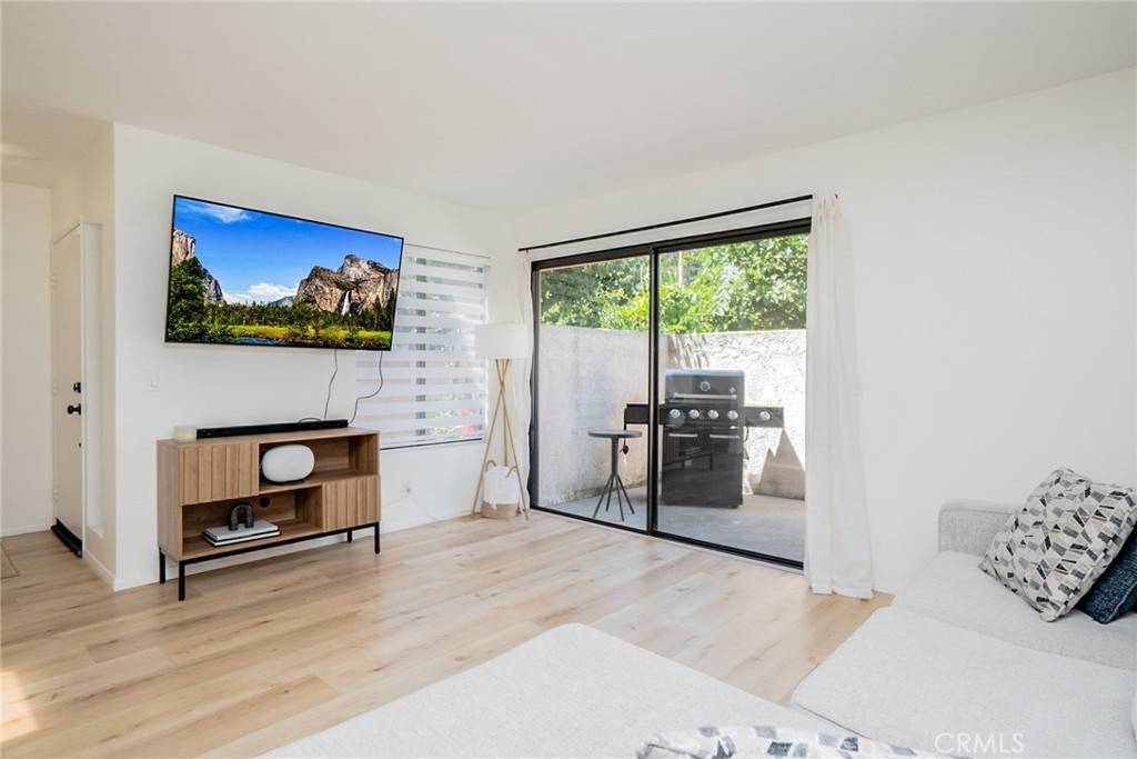 Paramount, CA 90723,8025 70th ST