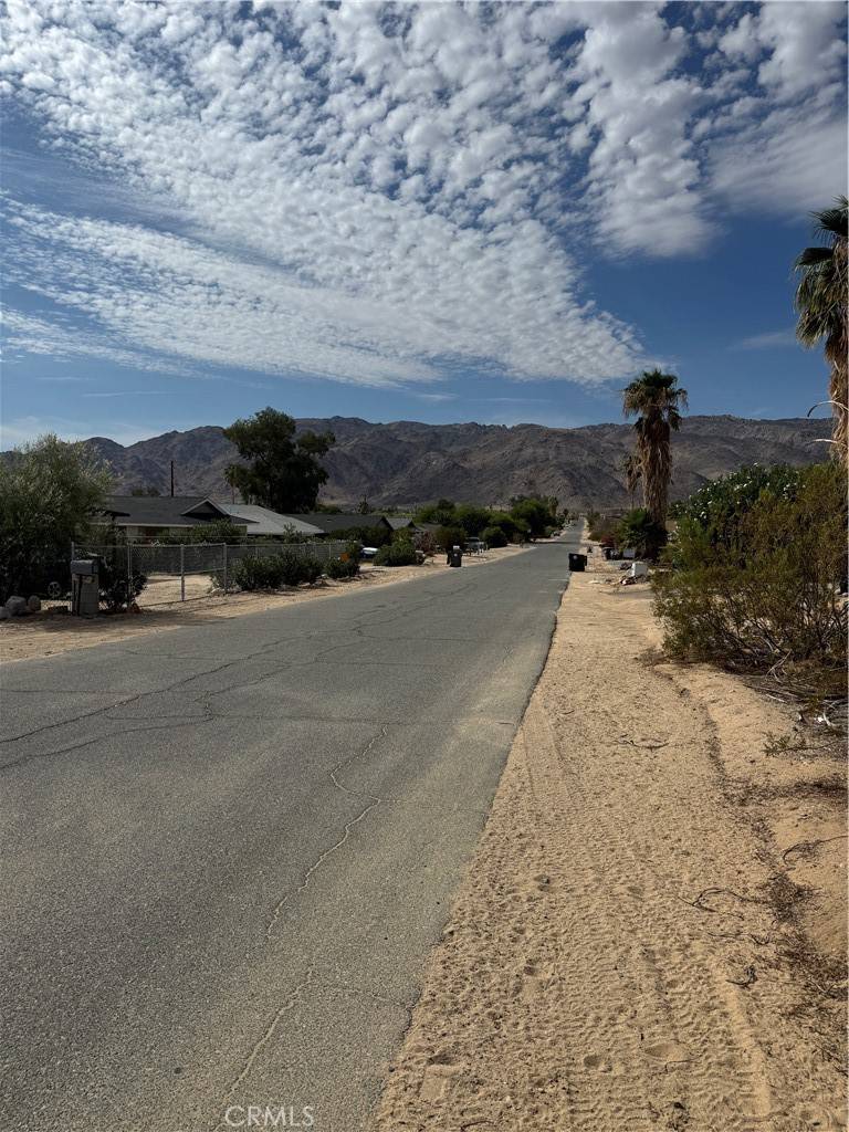 29 Palms, CA 92277,6026 Cahuilla AVE
