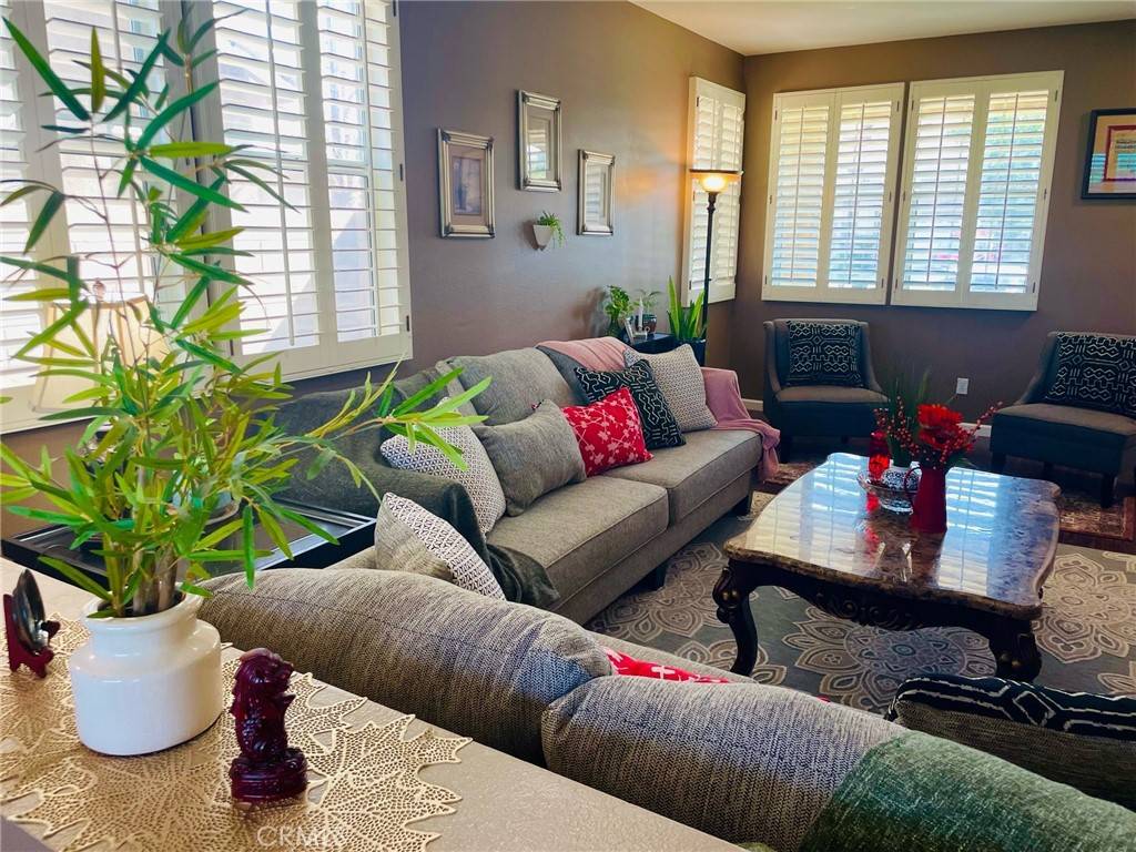 Fontana, CA 92336,7454 Longstreet LN