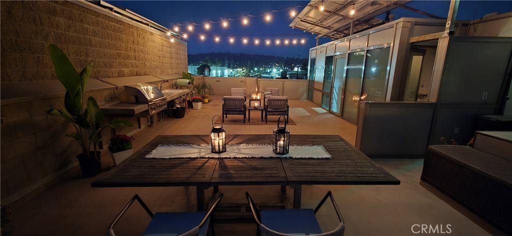 Los Angeles, CA 90039,3240 Casitas AVE