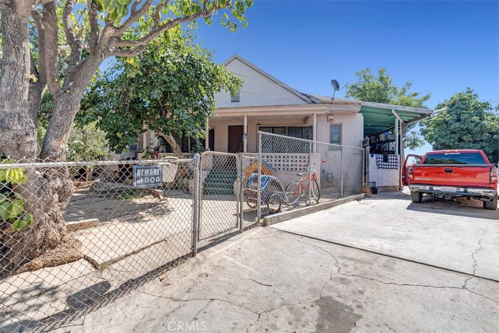East Los Angeles, CA 90063,120 N Bonnie Beach PL