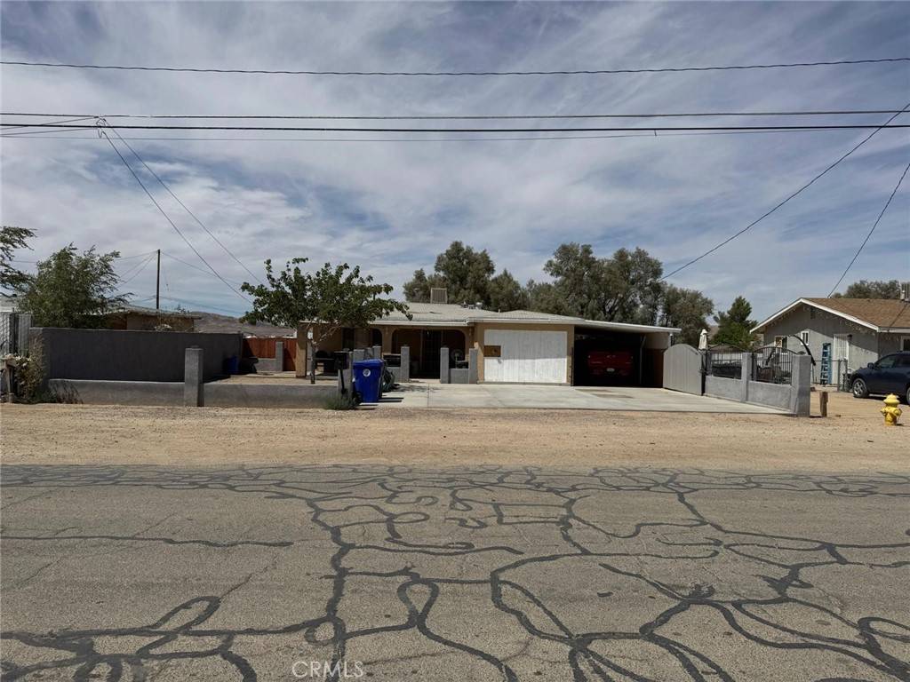 Barstow, CA 92311,25516 Agate RD