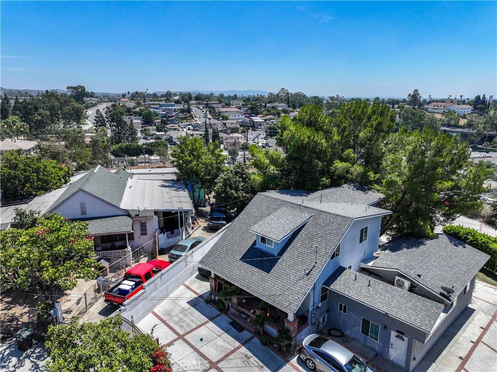 East Los Angeles, CA 90063,116 N Bonnie Beach PL