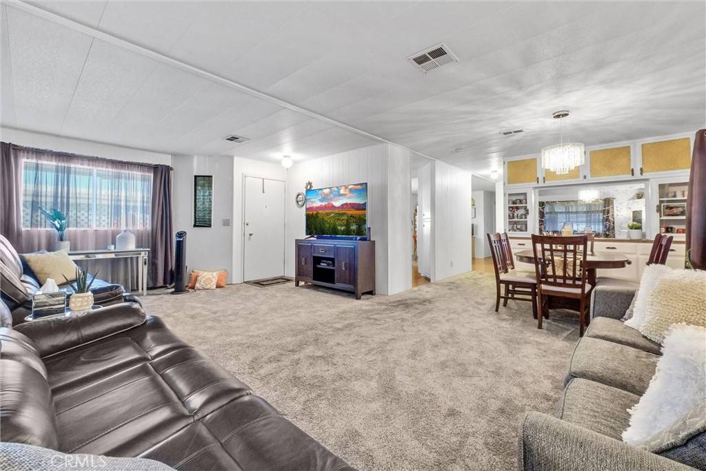 Redlands, CA 92374,1251 Lugonia Ave #3