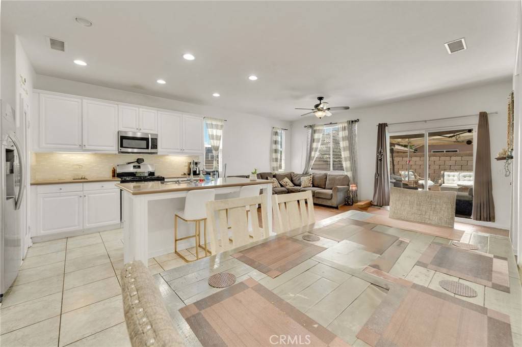 Lancaster, CA 93535,45525 Stanridge AVE