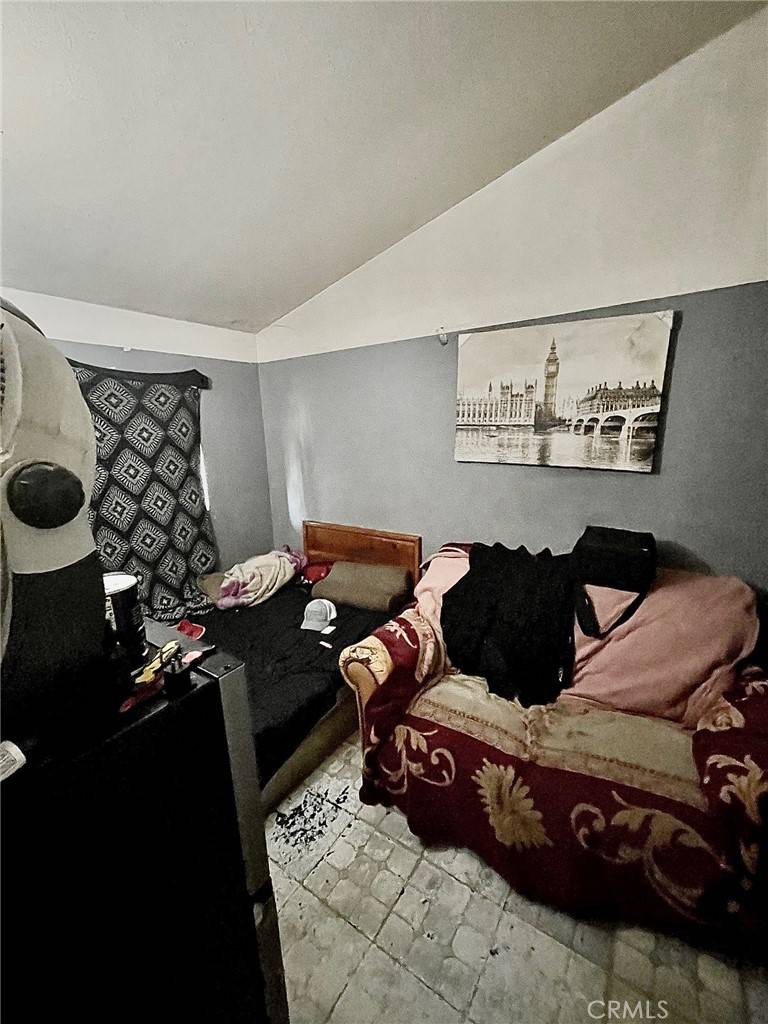 La Puente, CA 91744,1084 Del Valle AVE