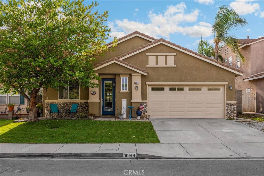 Fontana, CA 92336,6944 Julian LN
