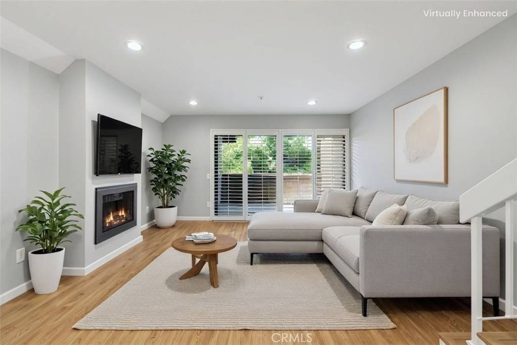 Pasadena, CA 91103,1054 Seco ST #205