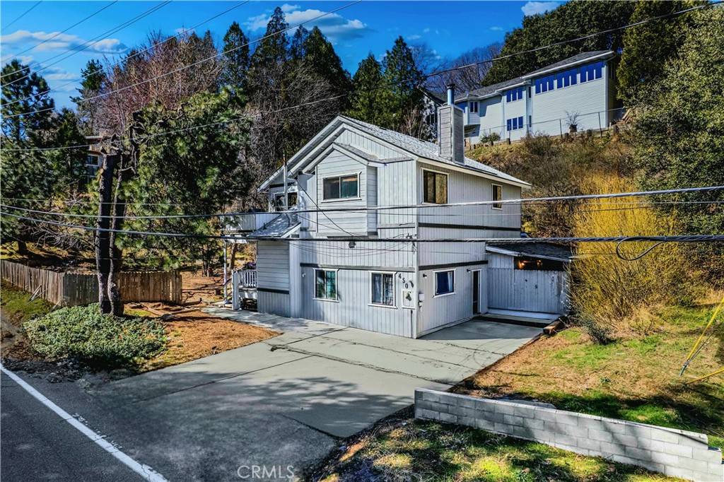 Crestline, CA 92325,450 Dart Canyon RD