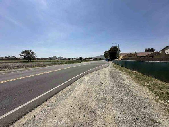 San Jacinto, CA 92582,7 7th St