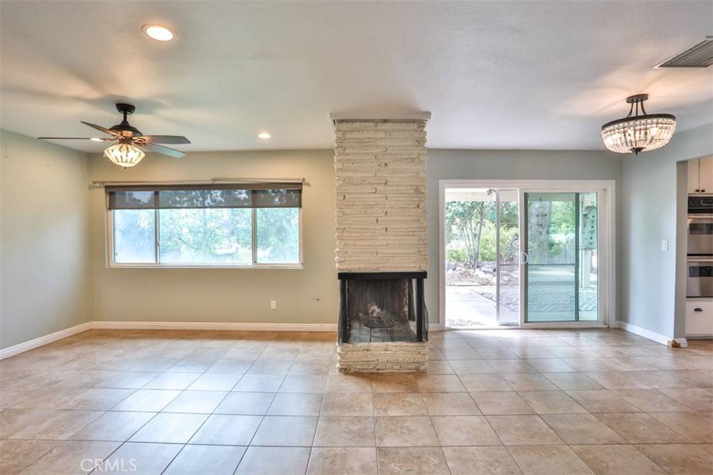 Upland, CA 91786,1221 Grove AVE