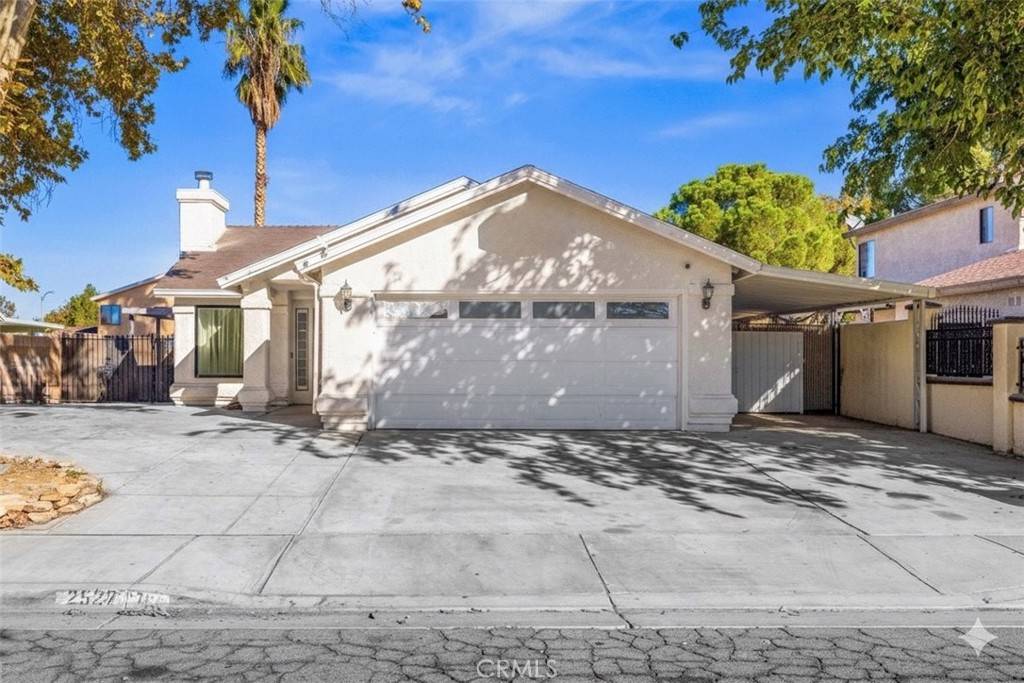 Lancaster, CA 93535,2527 Garnet LN