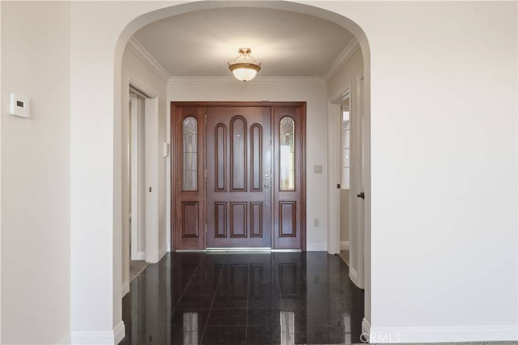 Claremont, CA 91711,888 W Highpoint DR