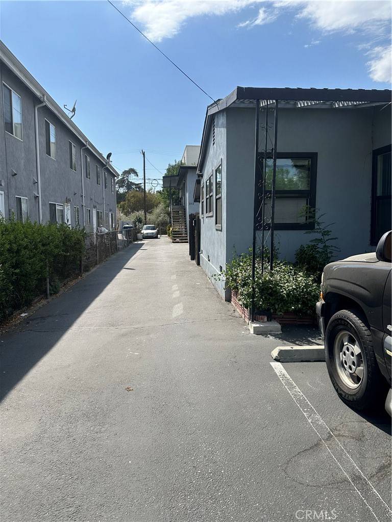 Los Angeles, CA 90042,250 S Avenue 55 #4