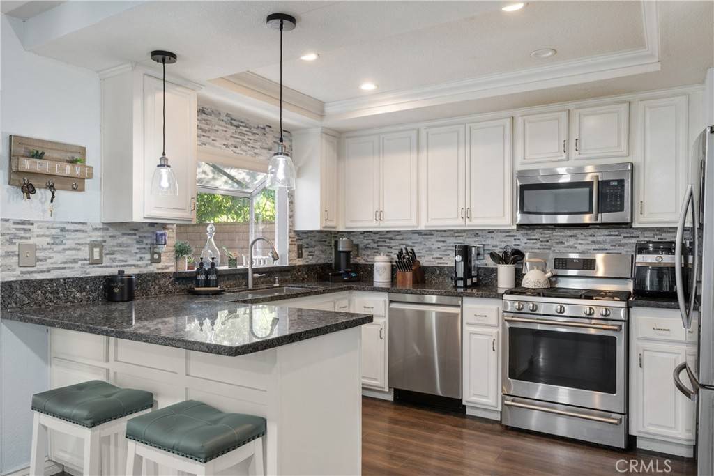 Upland, CA 91784,1992 Moonbeam Cir