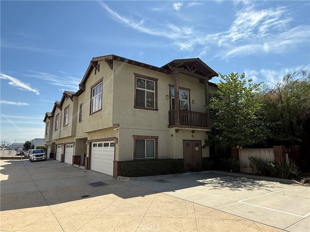 Monrovia, CA 91016,1408 S California AVE #C