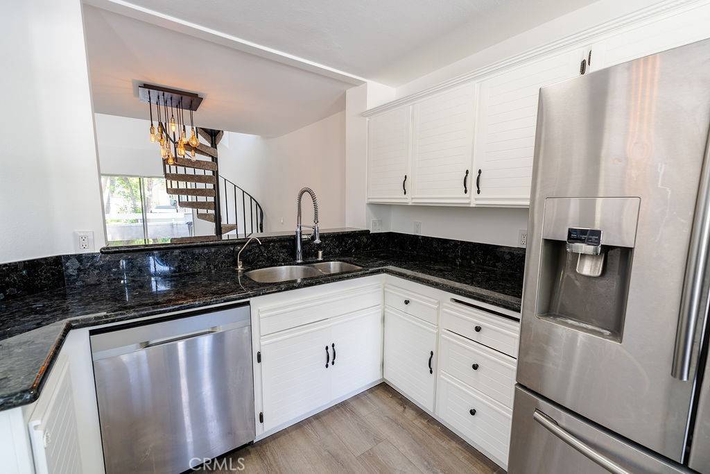 Valencia, CA 91355,26129 Mcbean Pkwy #43