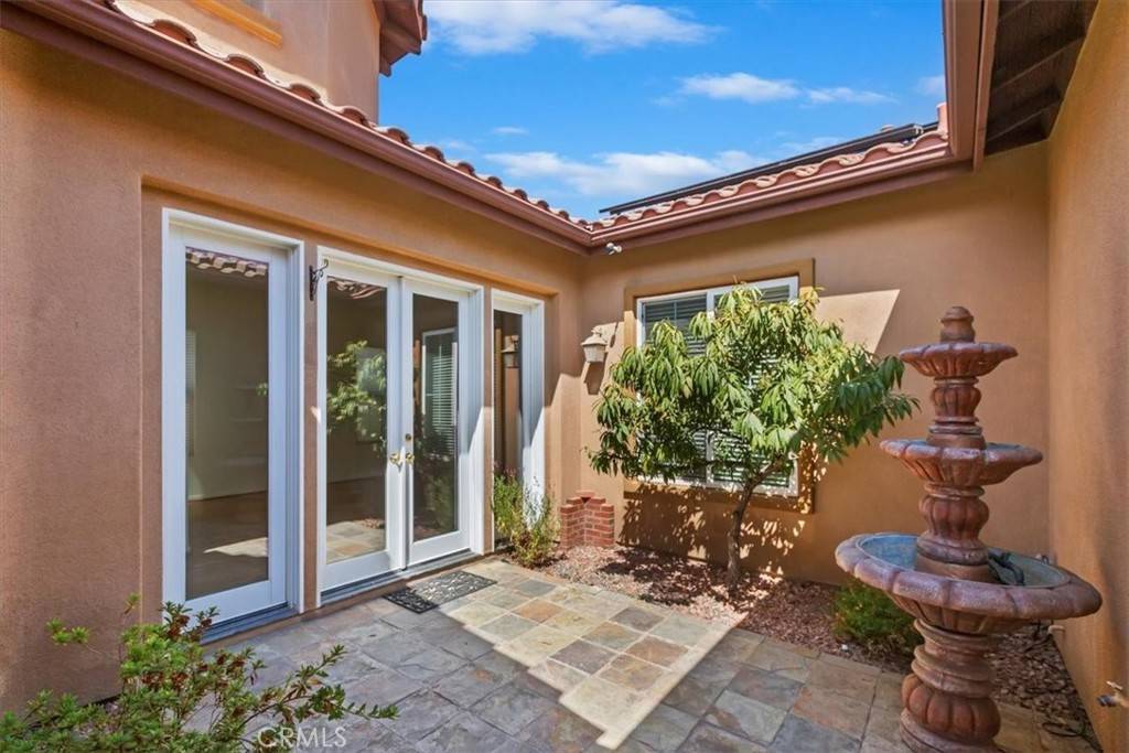 Corona, CA 92883,24238 Owl CT