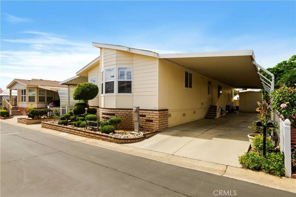 San Dimas, CA 91773,1245 W Cienega AVE #215
