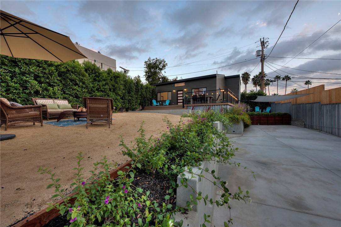 Los Angeles, CA 90032,5160 Oakland