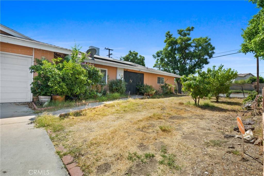 Rialto, CA 92376,917 E Jackson