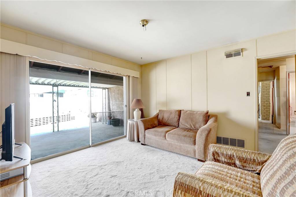 Sun Valley, CA 91352,8907 Helen AVE