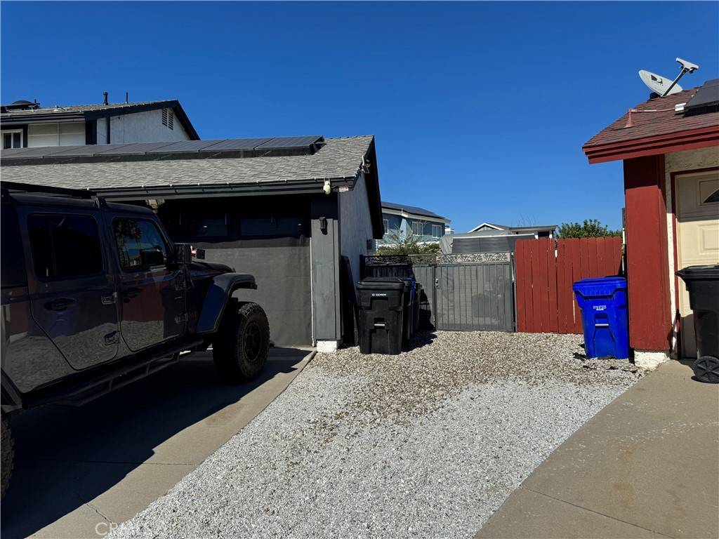 Fontana, CA 92336,7620 Catawba CT