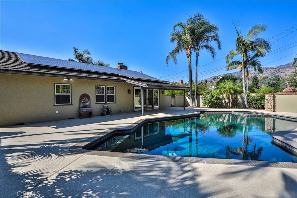 Glendora, CA 91740,1302 Sierra View