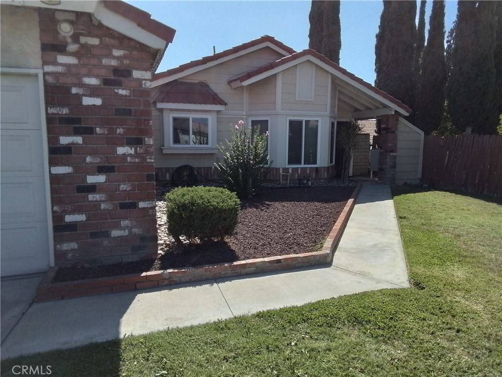 Fontana, CA 92337,14045 Parkwood DR