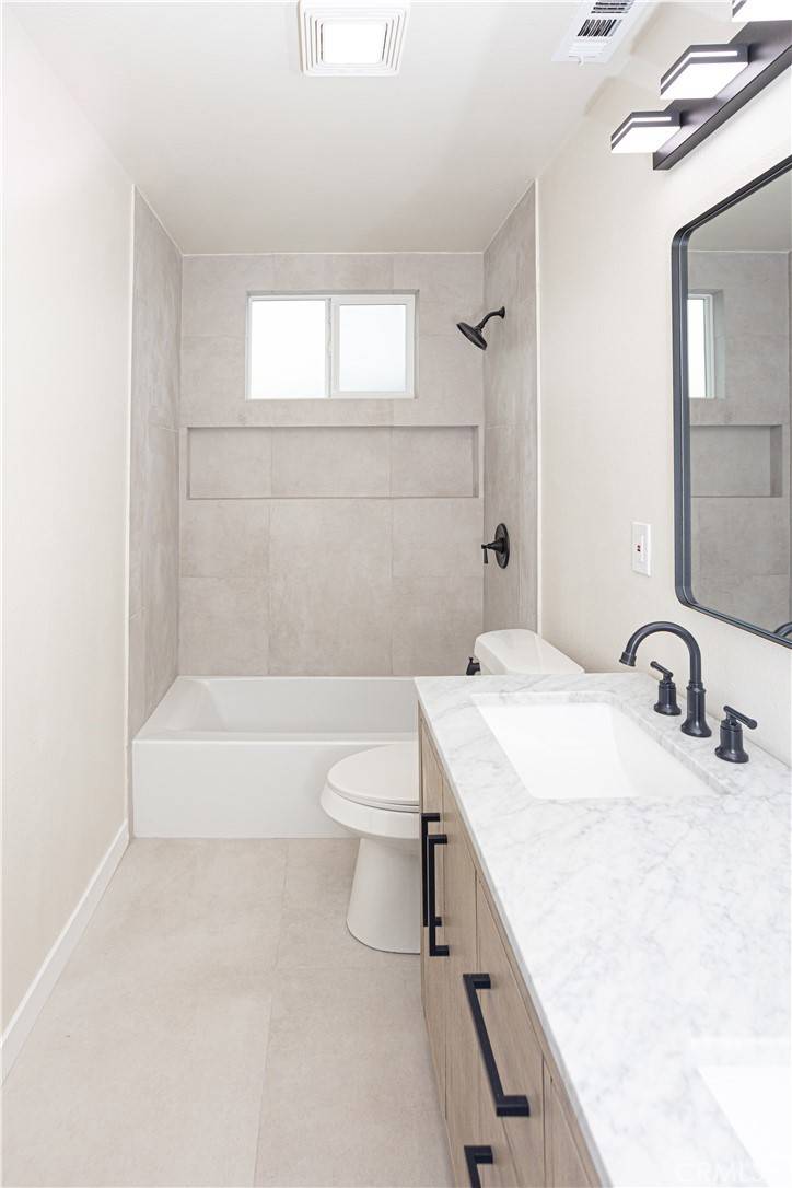 Highland, CA 92346,7877 Dundee AVE