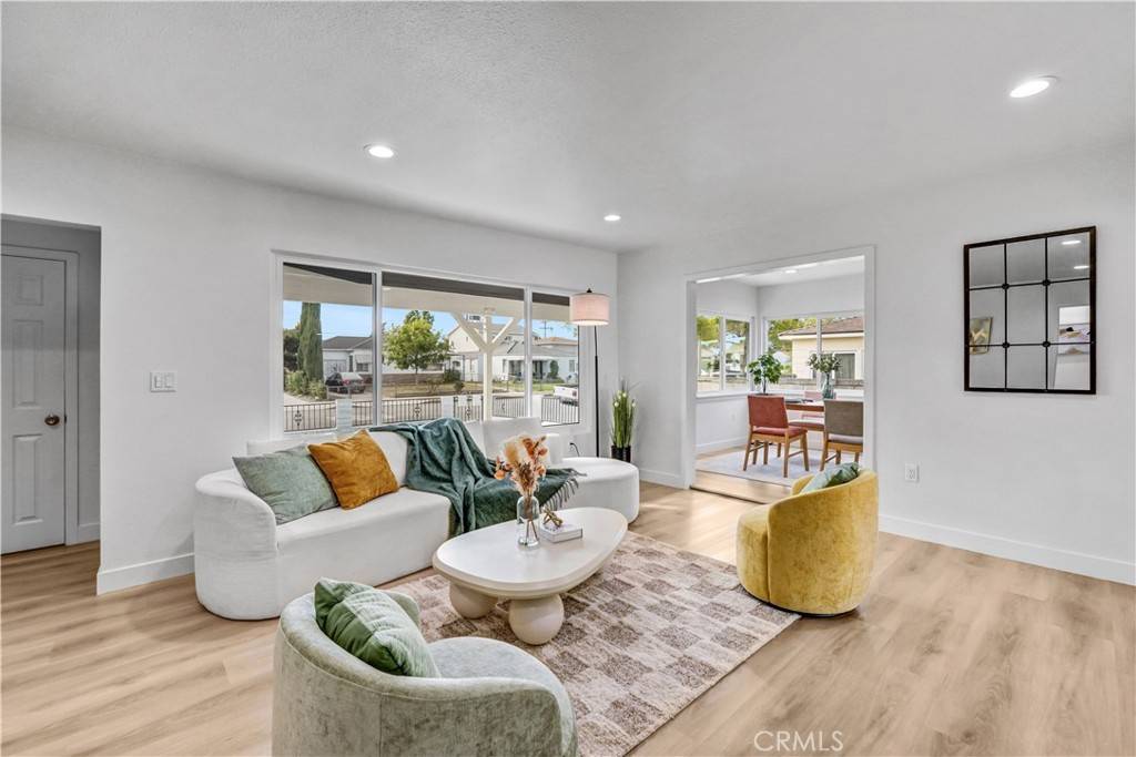 Burbank, CA 91504,2030 N Brighton