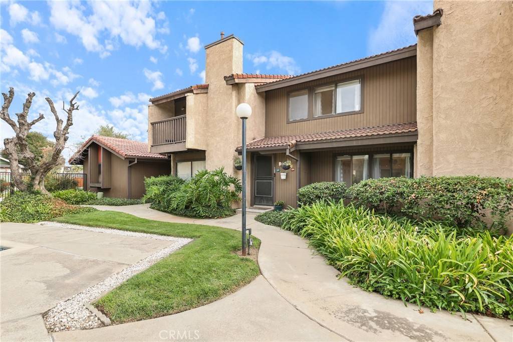Covina, CA 91723,193 193 S Hollenbeck