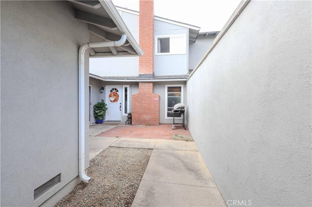 Yorba Linda, CA 92886,6681 Palma