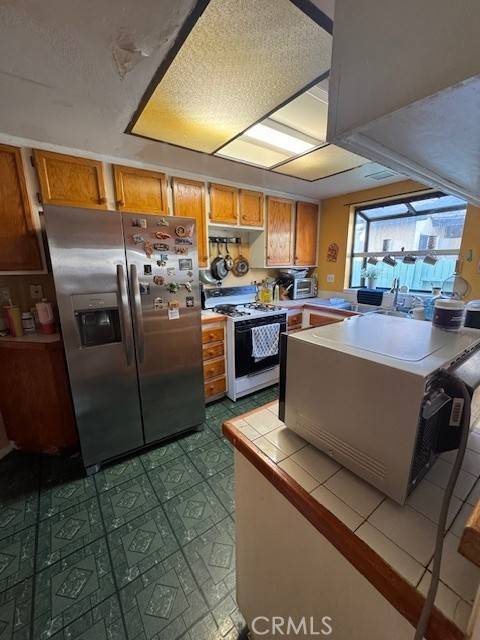 Perris, CA 92571,1529 Arrow Creek Dr