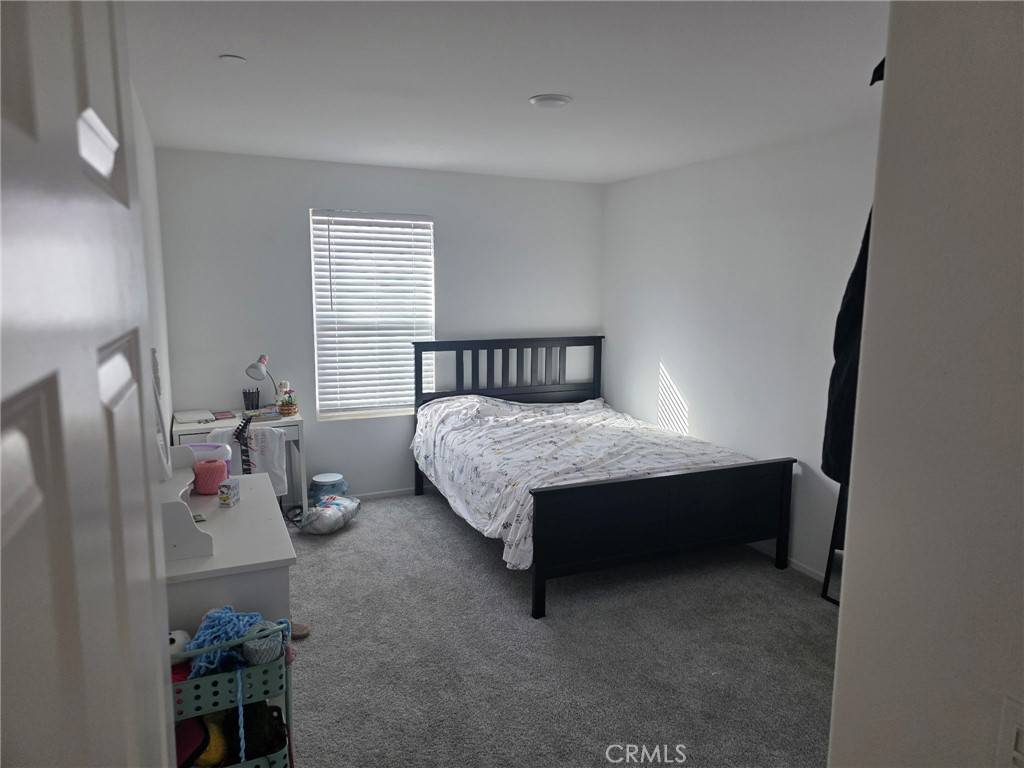 Victorville, CA 92392,11832 Olivine RD