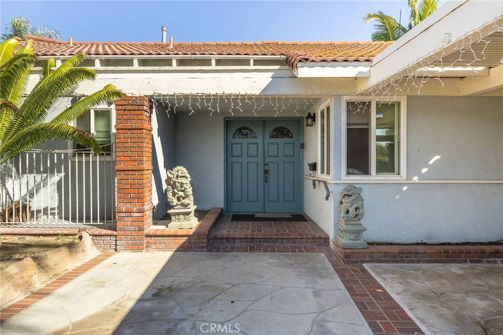 West Covina, CA 91791,910 S Donna Beth AVE